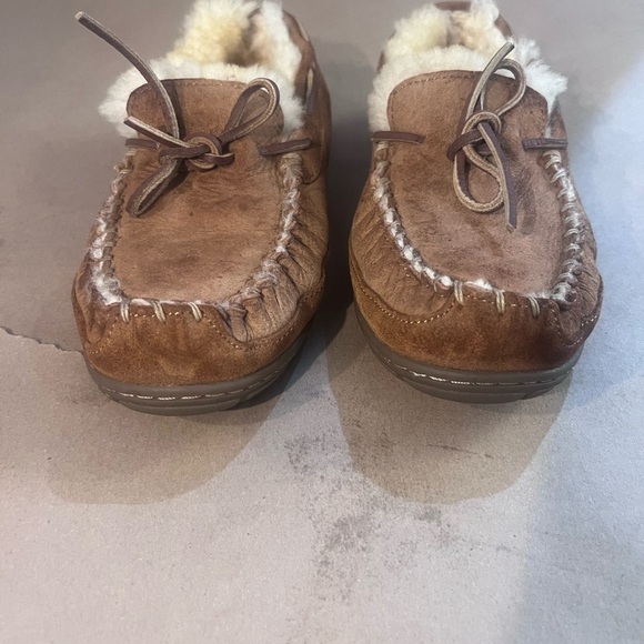 L.L Bean Women's Wicked Good Camp Moccasins Brown Suede Shearling Fur US 8 M - Picture 2 of 10